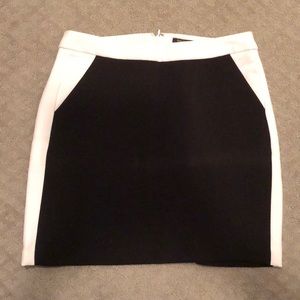 Banana Republic Women’s Skirt 4